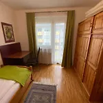 U-room - Im Herzen Von Апартаменти