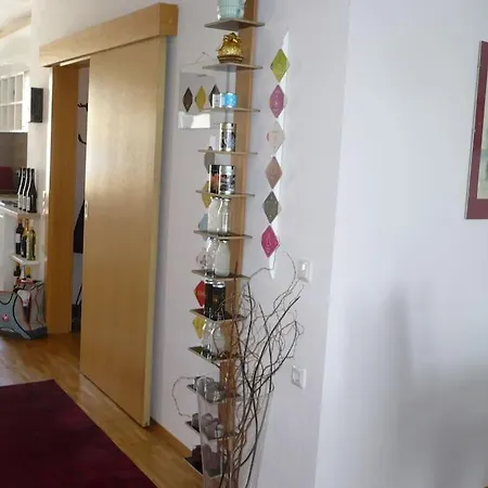 U-room - Im Herzen Von Апартаменты